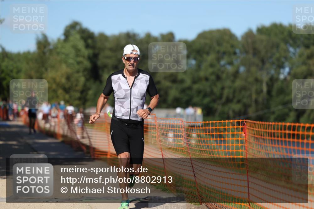 07.09.2025 - 19. Norderstedt Triathlon Michael Strokosch http://msf.ph/oto/8802913 07.09.2025 14:54:41 Laufen 964 meine-sportfotos.de