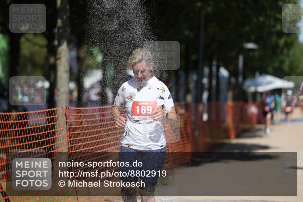 07.09.2025 - 19. Norderstedt Triathlon Michael Strokosch http://msf.ph/oto/8802919 07.09.2025 13:11:59 Laufen 169, 327, 809 meine-sportfotos.de