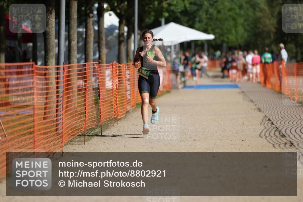 07.09.2025 - 19. Norderstedt Triathlon Michael Strokosch http://msf.ph/oto/8802921 07.09.2025 11:00:59 Laufen 105 meine-sportfotos.de
