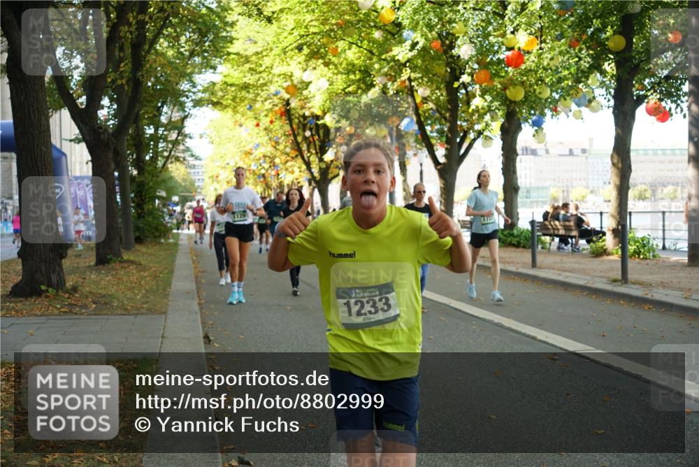 07.09.2025 - BARMER Alsterlauf Yannick Fuchs http://msf.ph/oto/8802999 07.09.2025 11:51:17 Laufen 1129, 6, 1233, 1107 meine-sportfotos.de
