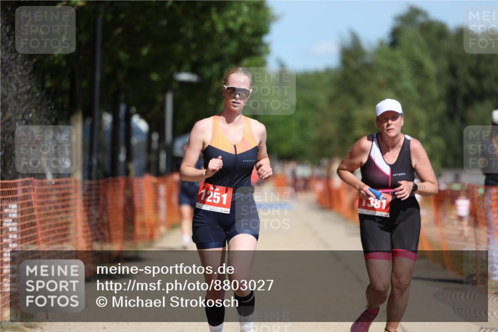 07.09.2025 - 19. Norderstedt Triathlon Michael Strokosch http://msf.ph/oto/8803027 07.09.2025 12:34:05 Laufen 1251, 1368, 1381 meine-sportfotos.de
