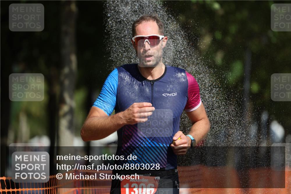 07.09.2025 - 19. Norderstedt Triathlon Michael Strokosch http://msf.ph/oto/8803028 07.09.2025 12:04:16 Laufen 1278, 1306 meine-sportfotos.de