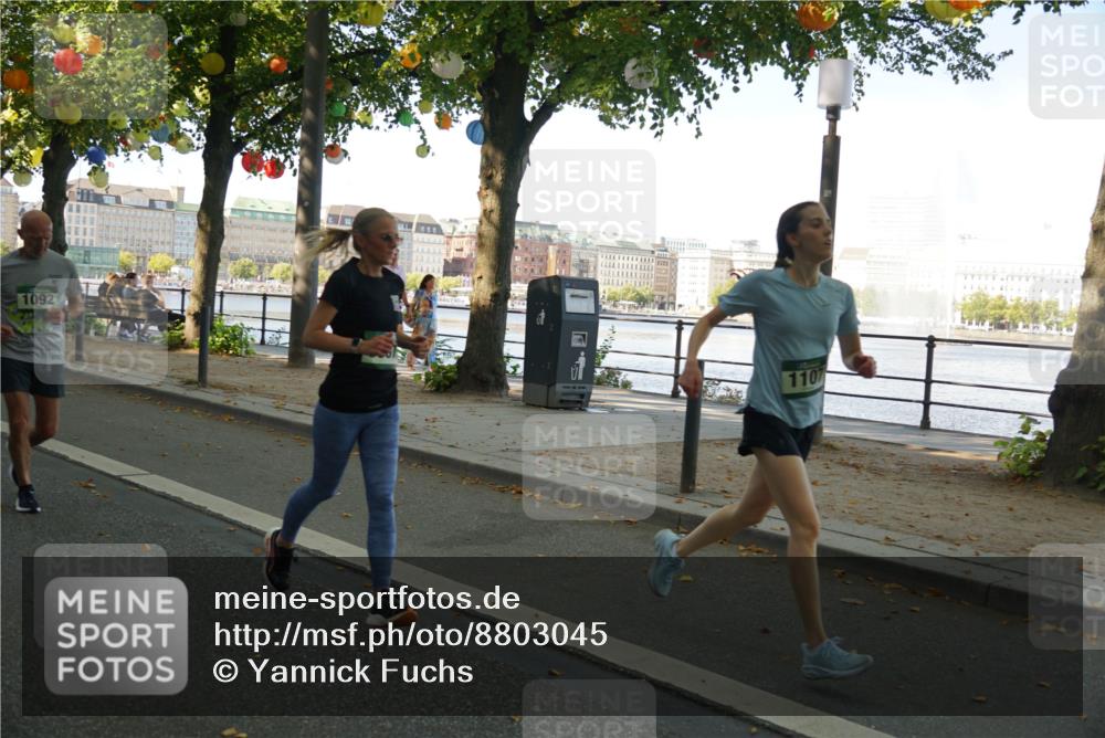 07.09.2025 - BARMER Alsterlauf Yannick Fuchs http://msf.ph/oto/8803045 07.09.2025 11:51:19 Laufen 1092, 1107 meine-sportfotos.de