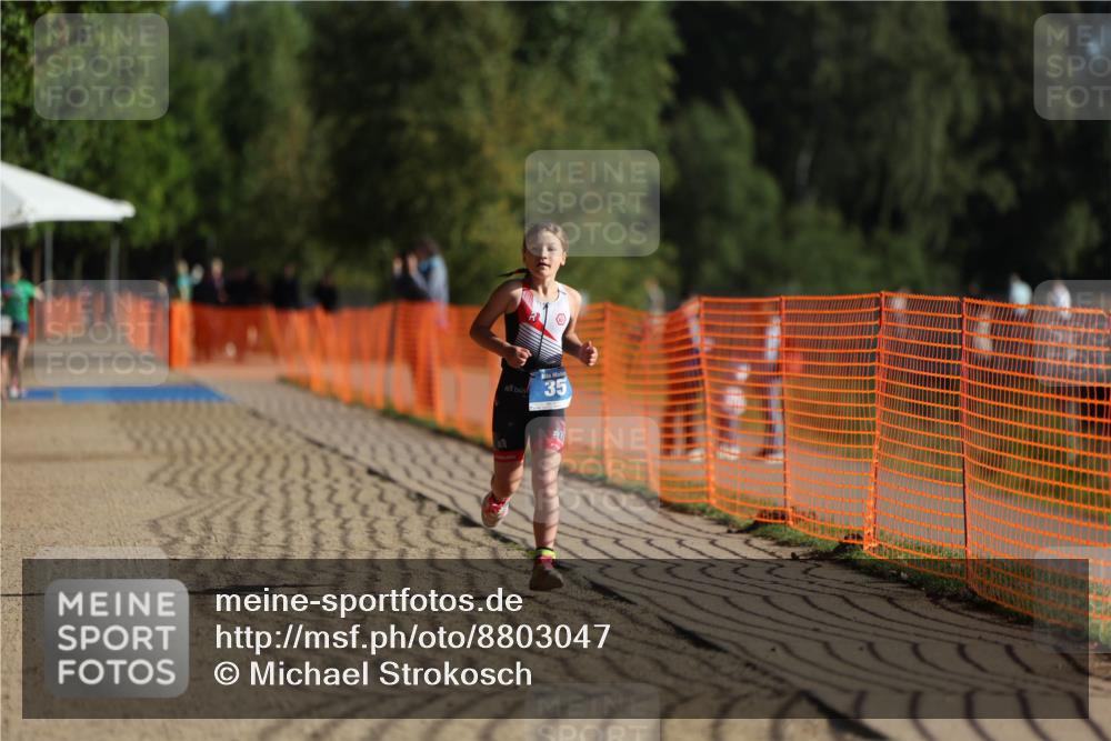 07.09.2025 - 19. Norderstedt Triathlon Michael Strokosch http://msf.ph/oto/8803047 07.09.2025 09:18:23 Laufen 35 meine-sportfotos.de