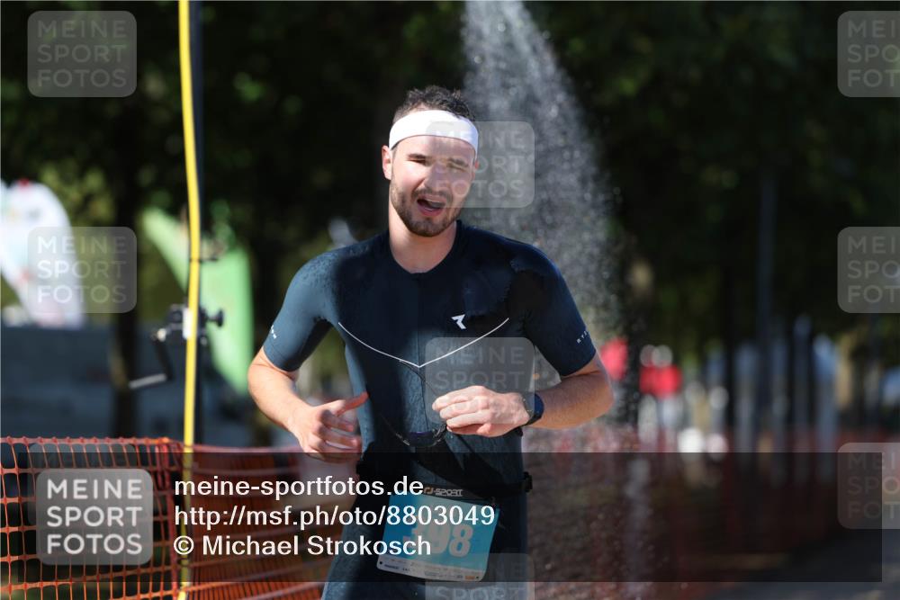 07.09.2025 - 19. Norderstedt Triathlon Michael Strokosch http://msf.ph/oto/8803049 07.09.2025 14:55:03 Laufen 398, 900 meine-sportfotos.de