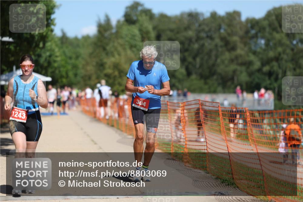 07.09.2025 - 19. Norderstedt Triathlon Michael Strokosch http://msf.ph/oto/8803069 07.09.2025 13:12:09 Laufen 304, 700, 1243 meine-sportfotos.de