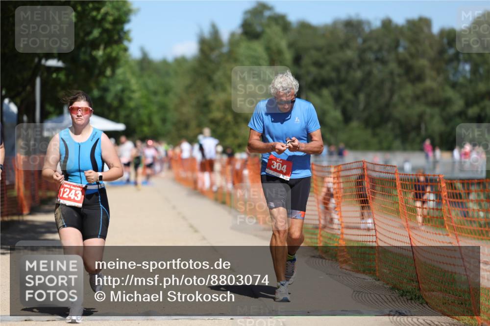 07.09.2025 - 19. Norderstedt Triathlon Michael Strokosch http://msf.ph/oto/8803074 07.09.2025 13:12:09 Laufen 304, 700, 1243 meine-sportfotos.de