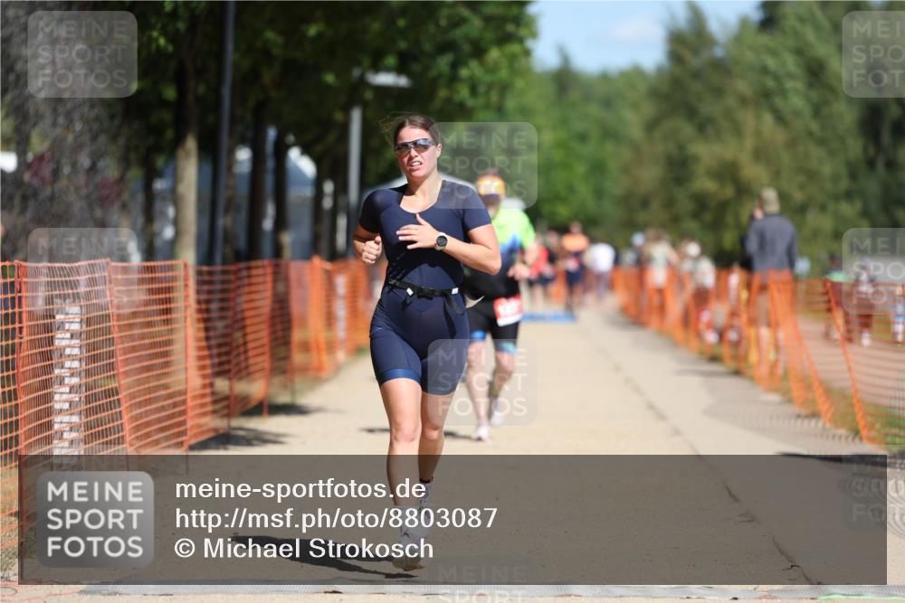07.09.2025 - 19. Norderstedt Triathlon Michael Strokosch http://msf.ph/oto/8803087 07.09.2025 12:34:11 Laufen 1237, 1333, 1368 meine-sportfotos.de