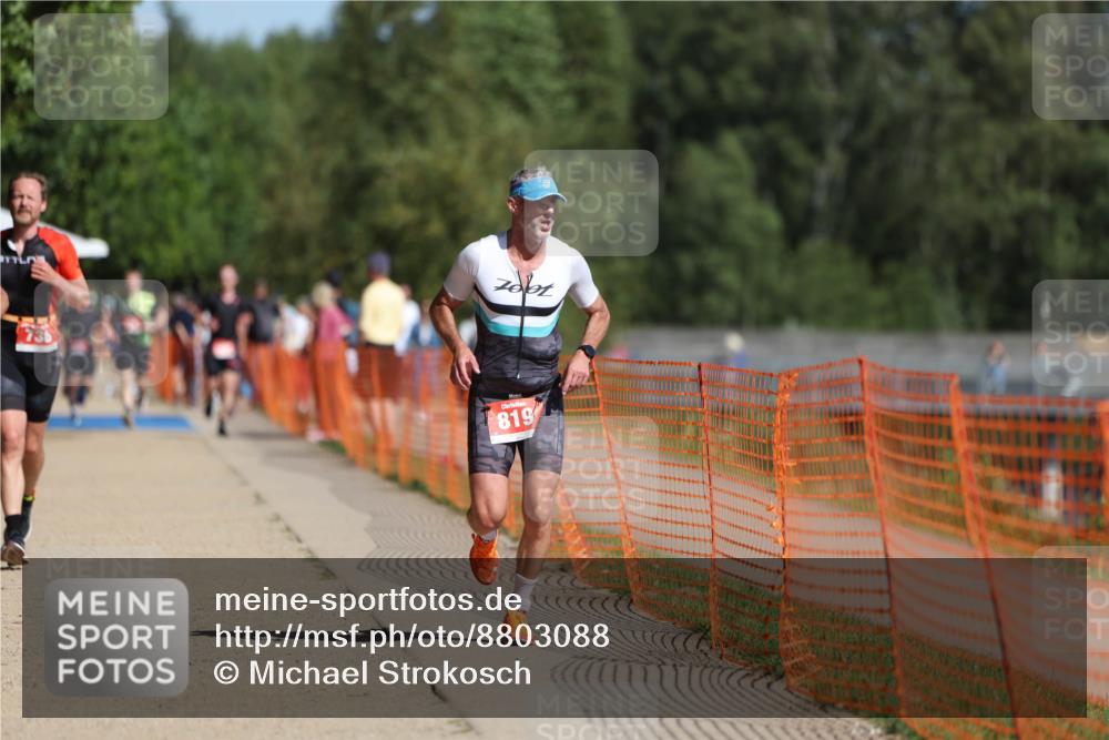 07.09.2025 - 19. Norderstedt Triathlon Michael Strokosch http://msf.ph/oto/8803088 07.09.2025 12:04:27 Laufen 191, 303, 736, 819 meine-sportfotos.de