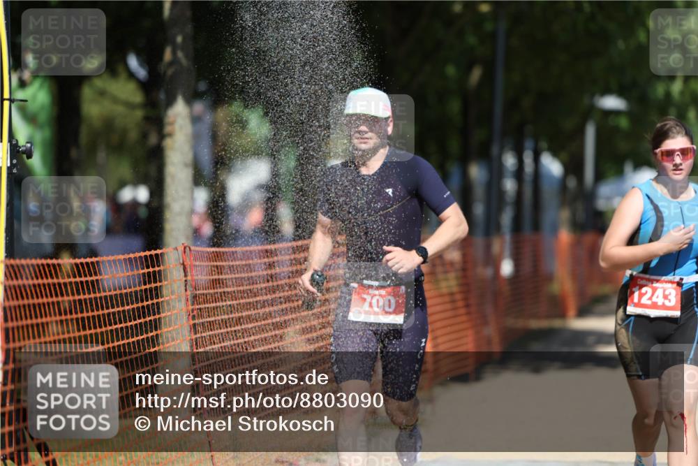 07.09.2025 - 19. Norderstedt Triathlon Michael Strokosch http://msf.ph/oto/8803090 07.09.2025 13:12:10 Laufen 304, 700, 1243 meine-sportfotos.de