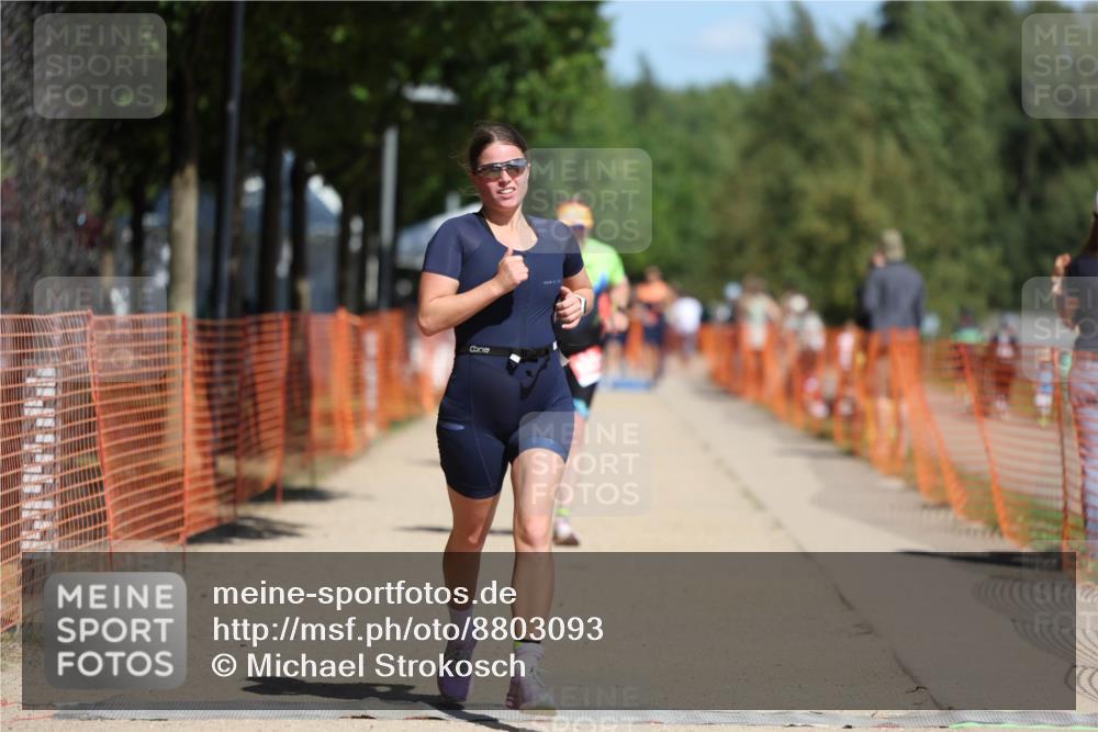 07.09.2025 - 19. Norderstedt Triathlon Michael Strokosch http://msf.ph/oto/8803093 07.09.2025 12:34:11 Laufen 1237, 1333, 1368 meine-sportfotos.de