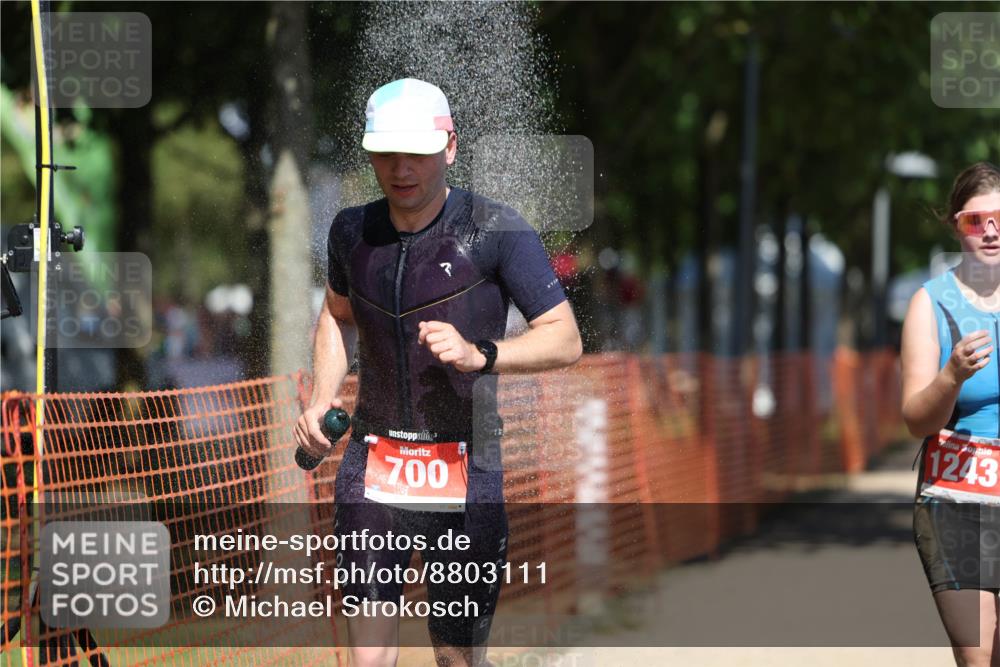 07.09.2025 - 19. Norderstedt Triathlon Michael Strokosch http://msf.ph/oto/8803111 07.09.2025 13:12:11 Laufen 304, 700, 1243 meine-sportfotos.de