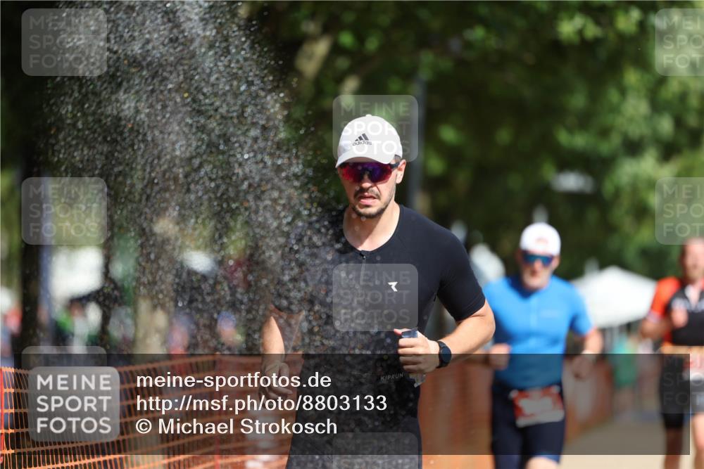 07.09.2025 - 19. Norderstedt Triathlon Michael Strokosch http://msf.ph/oto/8803133 07.09.2025 12:04:28 Laufen 191, 303, 736, 819 meine-sportfotos.de