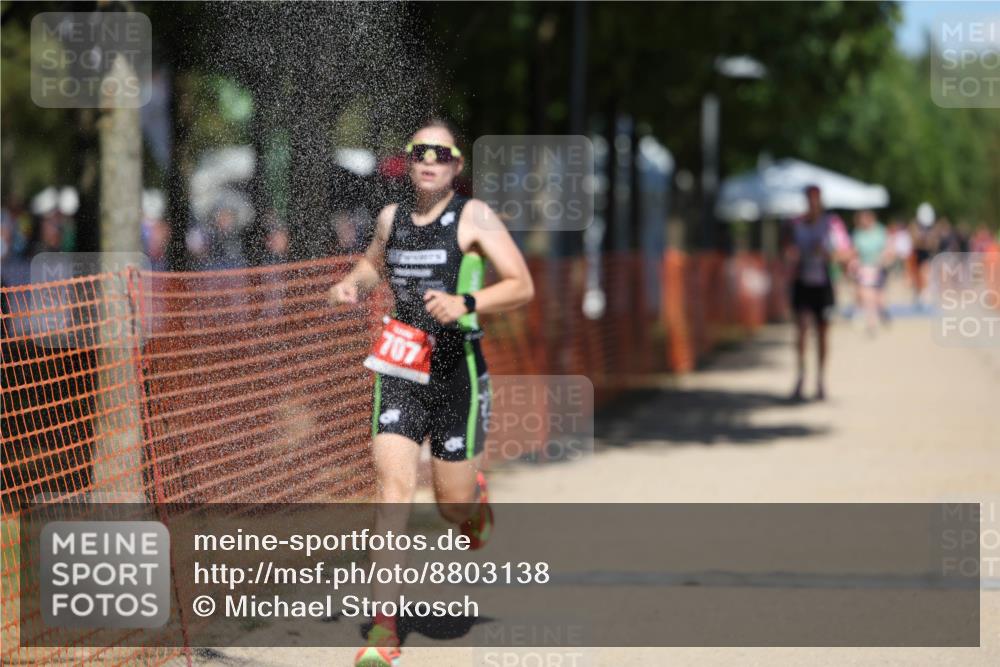 07.09.2025 - 19. Norderstedt Triathlon Michael Strokosch http://msf.ph/oto/8803138 07.09.2025 13:12:22 Laufen 707, 1263 meine-sportfotos.de