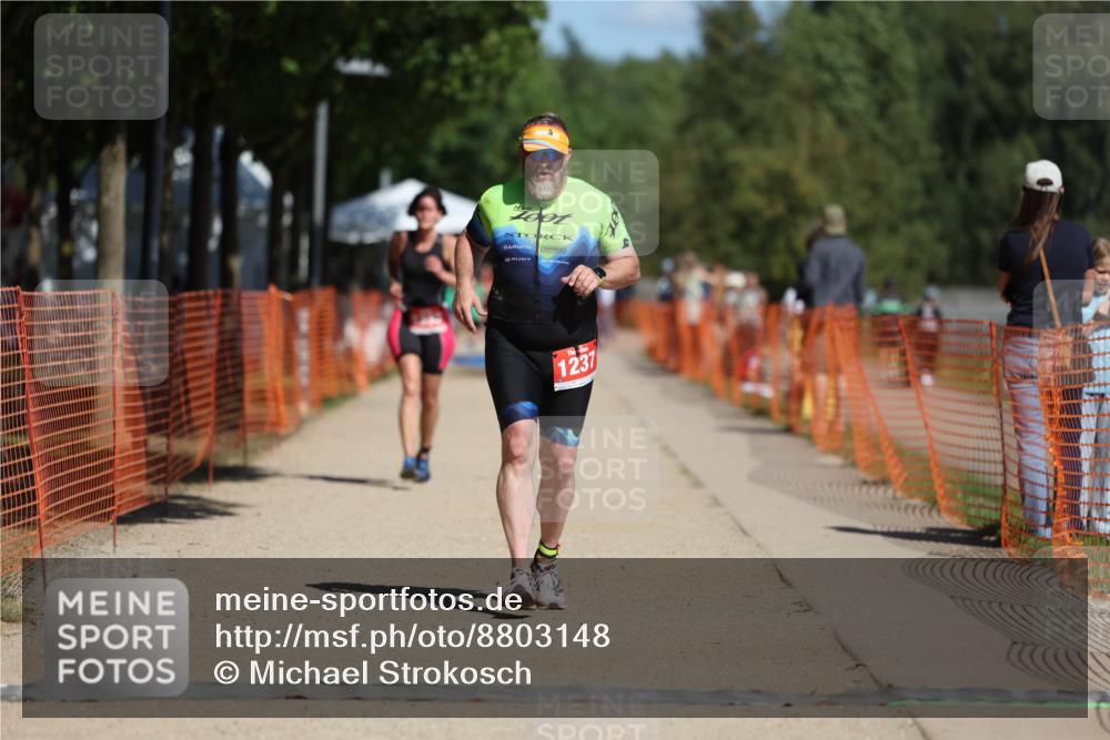 07.09.2025 - 19. Norderstedt Triathlon Michael Strokosch http://msf.ph/oto/8803148 07.09.2025 12:34:14 Laufen 1237, 1333, 1368 meine-sportfotos.de