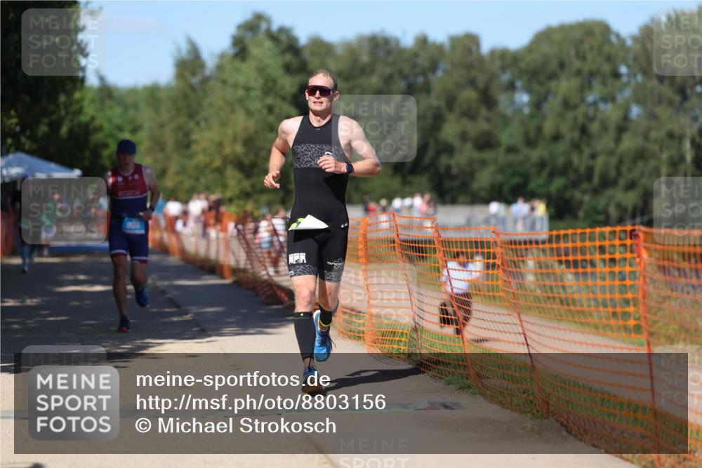07.09.2025 - 19. Norderstedt Triathlon Michael Strokosch http://msf.ph/oto/8803156 07.09.2025 14:55:20 Laufen 908, 976, 1027 meine-sportfotos.de
