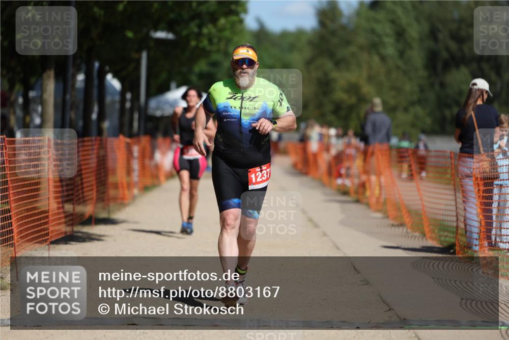07.09.2025 - 19. Norderstedt Triathlon Michael Strokosch http://msf.ph/oto/8803167 07.09.2025 12:34:14 Laufen 1237, 1333, 1368 meine-sportfotos.de