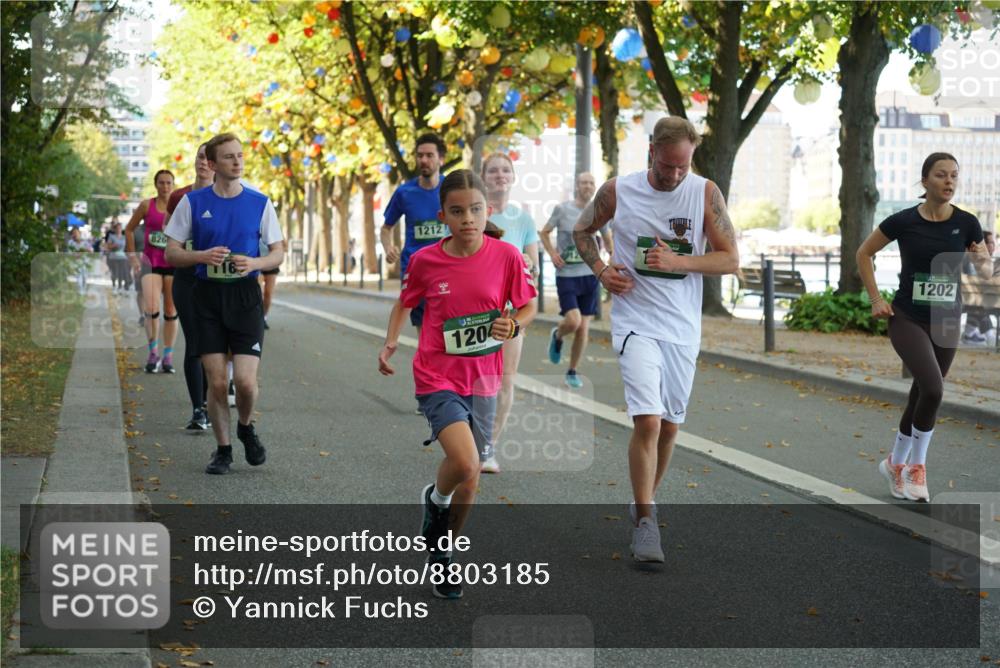 07.09.2025 - BARMER Alsterlauf Yannick Fuchs http://msf.ph/oto/8803185 07.09.2025 11:51:26 Laufen 826, 1212, 1204, 1202 meine-sportfotos.de