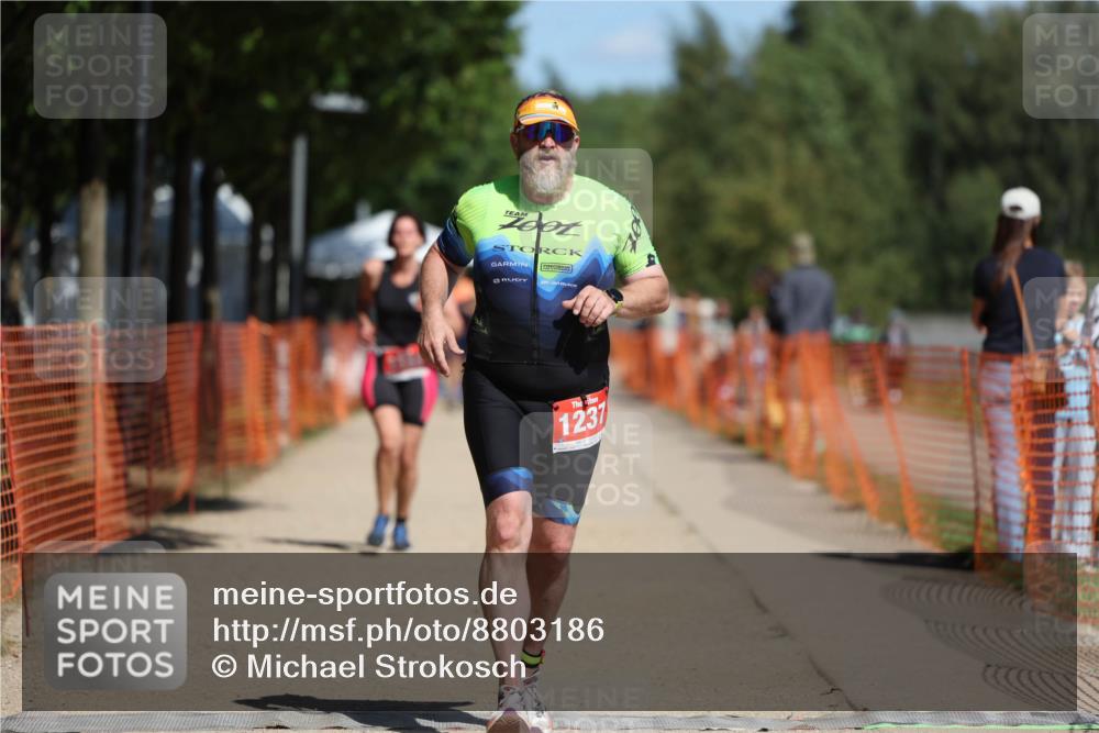 07.09.2025 - 19. Norderstedt Triathlon Michael Strokosch http://msf.ph/oto/8803186 07.09.2025 12:34:15 Laufen 1237, 1333, 1368 meine-sportfotos.de