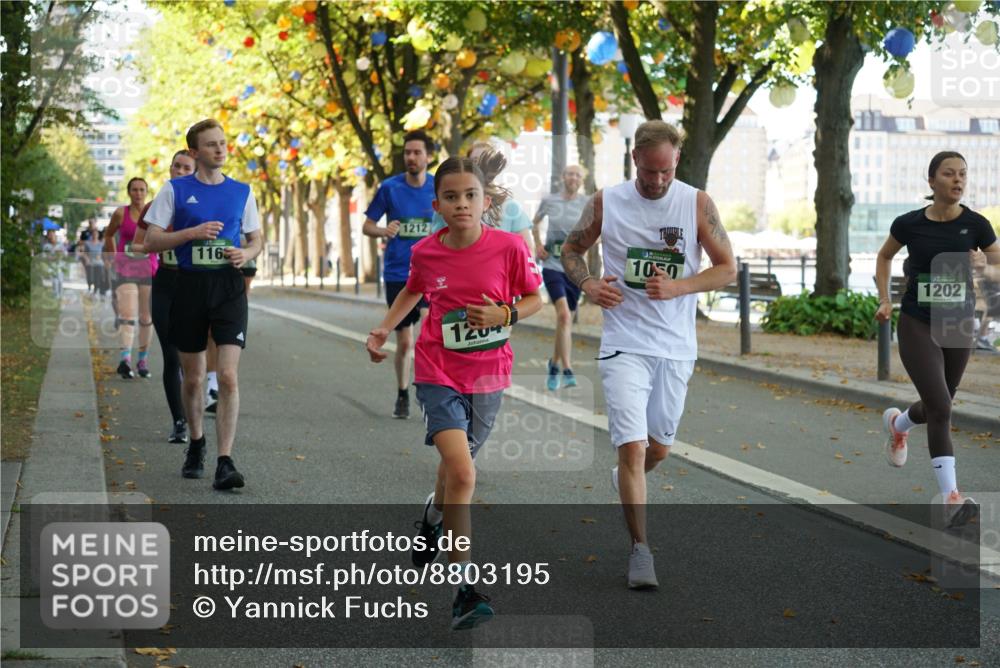 07.09.2025 - BARMER Alsterlauf Yannick Fuchs http://msf.ph/oto/8803195 07.09.2025 11:51:26 Laufen 1212, 1116, 1204, 1050, 1202 meine-sportfotos.de