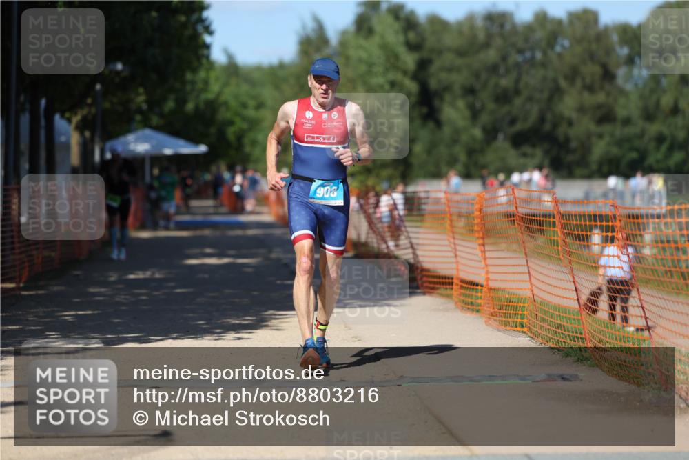 07.09.2025 - 19. Norderstedt Triathlon Michael Strokosch http://msf.ph/oto/8803216 07.09.2025 14:55:23 Laufen 908, 972, 1027 meine-sportfotos.de