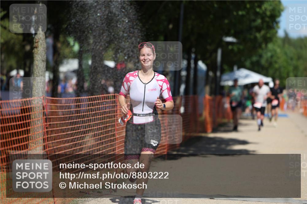 07.09.2025 - 19. Norderstedt Triathlon Michael Strokosch http://msf.ph/oto/8803222 07.09.2025 13:12:27 Laufen 1263 meine-sportfotos.de