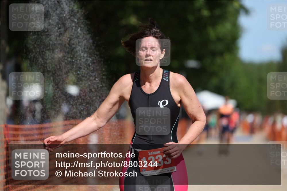 07.09.2025 - 19. Norderstedt Triathlon Michael Strokosch http://msf.ph/oto/8803244 07.09.2025 12:34:21 Laufen 1333 meine-sportfotos.de