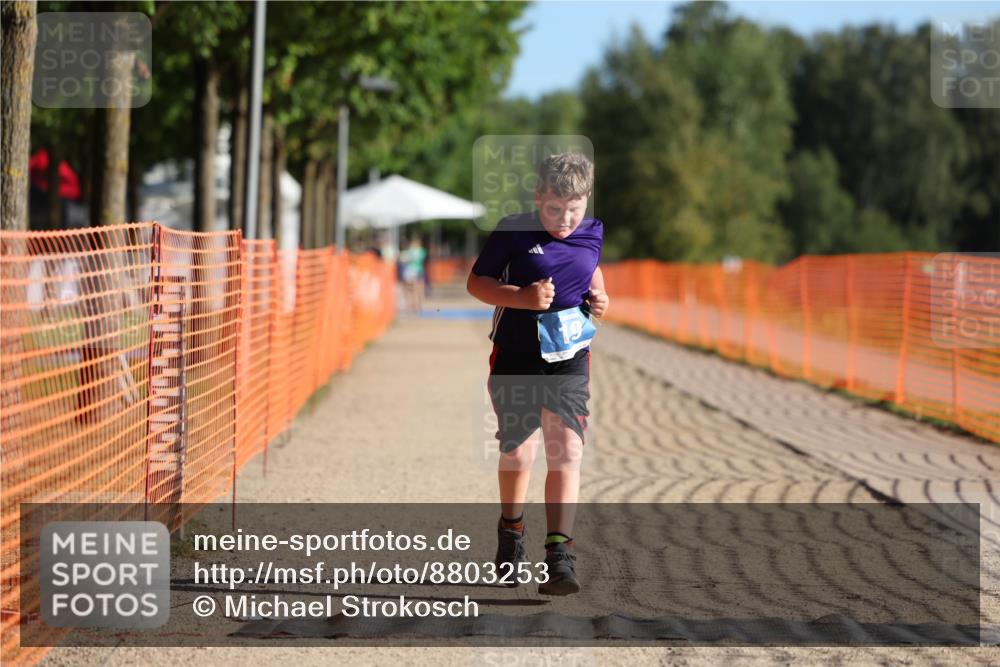 07.09.2025 - 19. Norderstedt Triathlon Michael Strokosch http://msf.ph/oto/8803253 07.09.2025 09:21:15 Laufen 19 meine-sportfotos.de