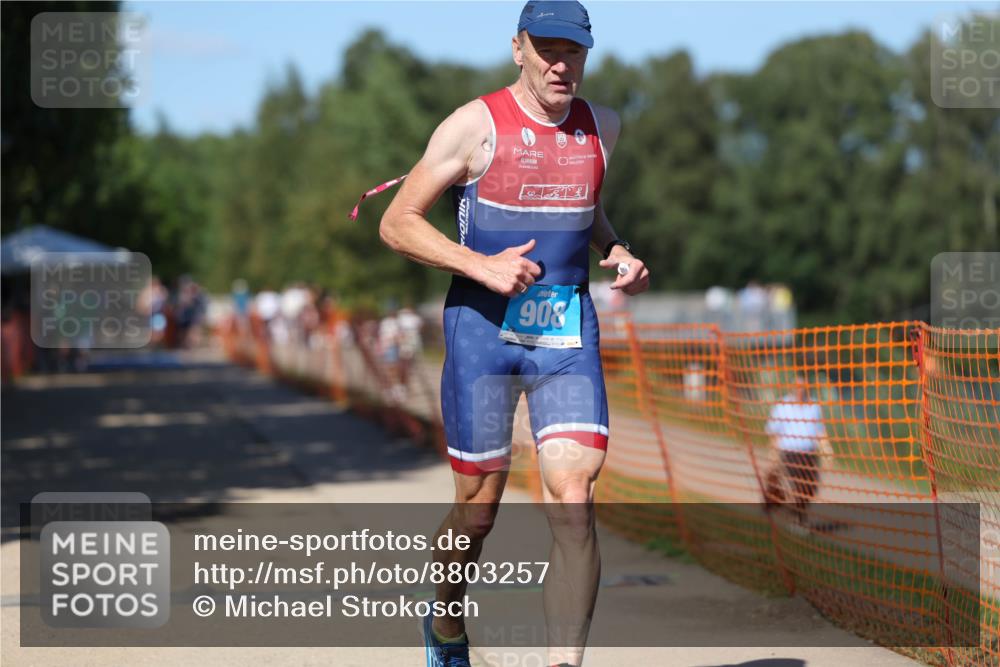 07.09.2025 - 19. Norderstedt Triathlon Michael Strokosch http://msf.ph/oto/8803257 07.09.2025 14:55:25 Laufen 908, 972, 1027 meine-sportfotos.de