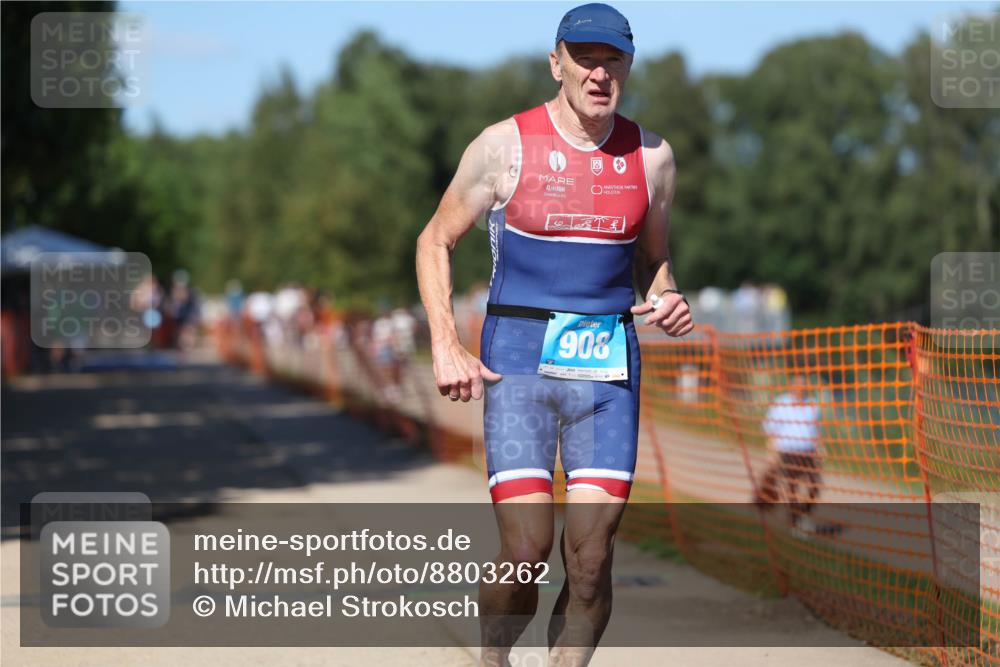 07.09.2025 - 19. Norderstedt Triathlon Michael Strokosch http://msf.ph/oto/8803262 07.09.2025 14:55:25 Laufen 908, 972, 1027 meine-sportfotos.de