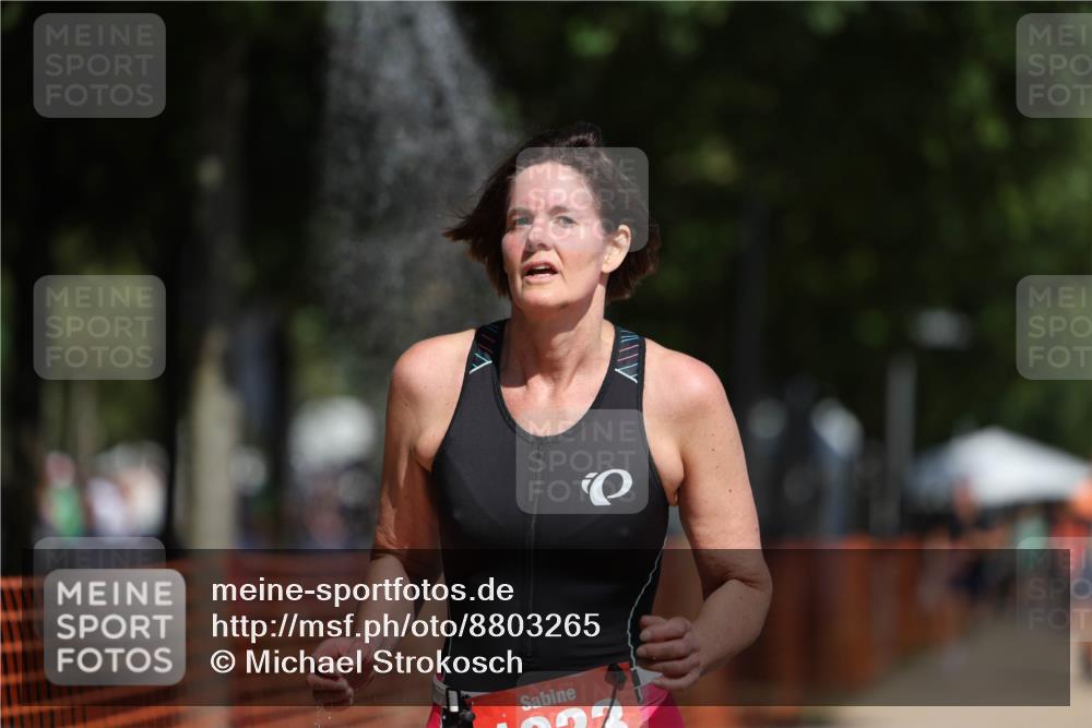 07.09.2025 - 19. Norderstedt Triathlon Michael Strokosch http://msf.ph/oto/8803265 07.09.2025 12:34:21 Laufen 1333 meine-sportfotos.de