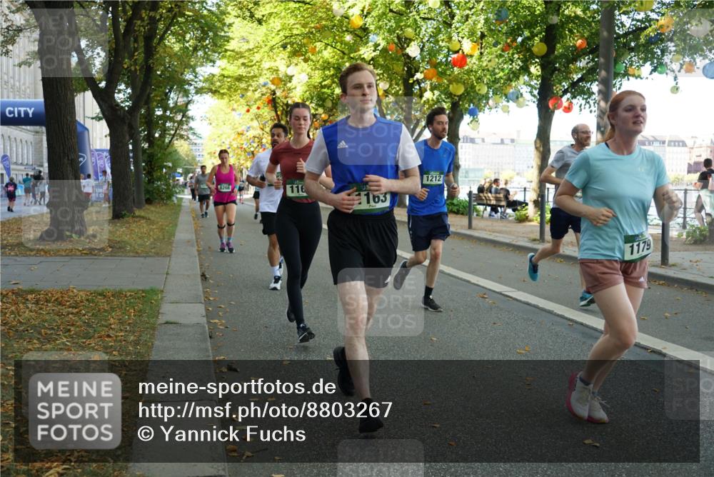 07.09.2025 - BARMER Alsterlauf Yannick Fuchs http://msf.ph/oto/8803267 07.09.2025 11:51:29 Laufen 8266, 116, 163, 1212, 1179 meine-sportfotos.de