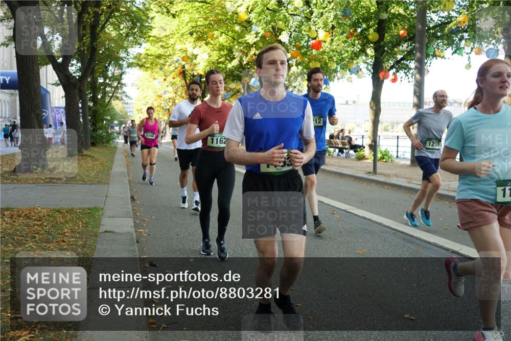 07.09.2025 - BARMER Alsterlauf Yannick Fuchs http://msf.ph/oto/8803281 07.09.2025 11:51:29 Laufen 8266, 1162, 12, 1255, 11 meine-sportfotos.de