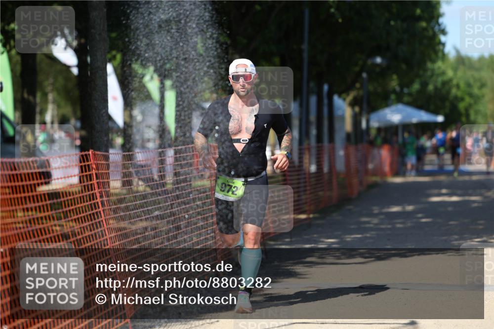 07.09.2025 - 19. Norderstedt Triathlon Michael Strokosch http://msf.ph/oto/8803282 07.09.2025 14:55:30 Laufen 972 meine-sportfotos.de