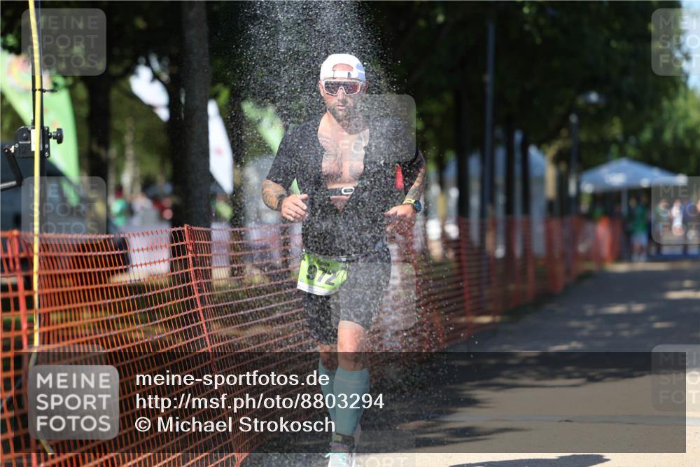 07.09.2025 - 19. Norderstedt Triathlon Michael Strokosch http://msf.ph/oto/8803294 07.09.2025 14:55:31 Laufen 972 meine-sportfotos.de