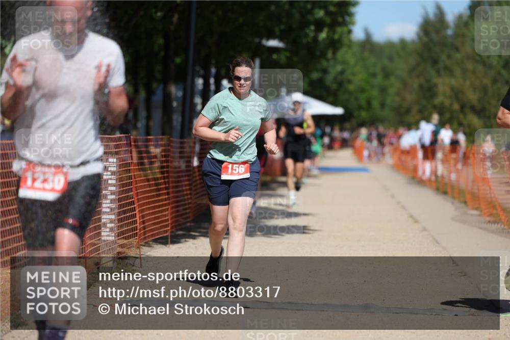 07.09.2025 - 19. Norderstedt Triathlon Michael Strokosch http://msf.ph/oto/8803317 07.09.2025 13:12:37 Laufen 156, 847, 1230, 1322, 1328 meine-sportfotos.de