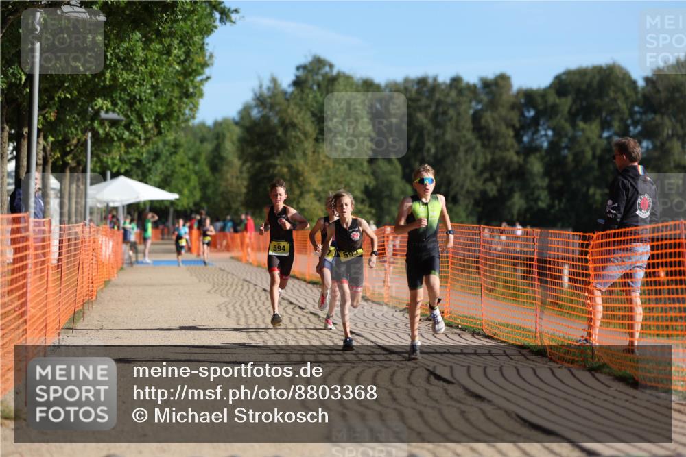 07.09.2025 - 19. Norderstedt Triathlon Michael Strokosch http://msf.ph/oto/8803368 07.09.2025 09:42:34 Laufen 557, 594, 595, 600 meine-sportfotos.de