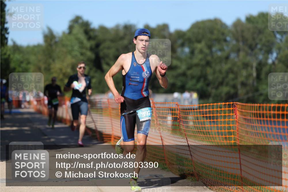 07.09.2025 - 19. Norderstedt Triathlon Michael Strokosch http://msf.ph/oto/8803390 07.09.2025 14:55:42 Laufen 392, 876, 1026 meine-sportfotos.de