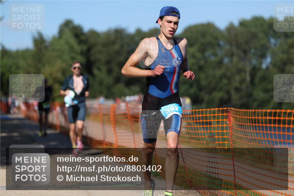 07.09.2025 - 19. Norderstedt Triathlon Michael Strokosch http://msf.ph/oto/8803402 07.09.2025 14:55:42 Laufen 392, 876, 1026 meine-sportfotos.de