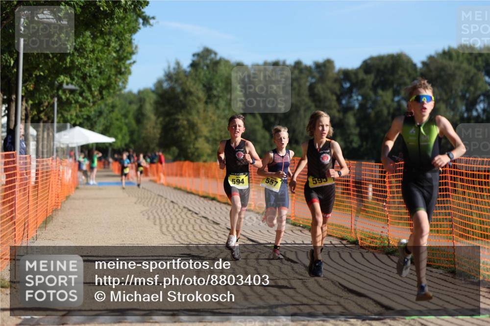 07.09.2025 - 19. Norderstedt Triathlon Michael Strokosch http://msf.ph/oto/8803403 07.09.2025 09:42:36 Laufen 557, 594, 595, 600 meine-sportfotos.de