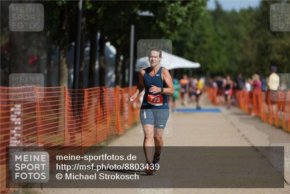 07.09.2025 - 19. Norderstedt Triathlon Michael Strokosch http://msf.ph/oto/8803439 07.09.2025 12:04:49 Laufen 252, 773 meine-sportfotos.de