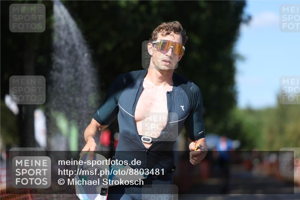 07.09.2025 - 19. Norderstedt Triathlon Michael Strokosch http://msf.ph/oto/8803481 07.09.2025 14:55:46 Laufen 392, 876, 1009, 1026 meine-sportfotos.de