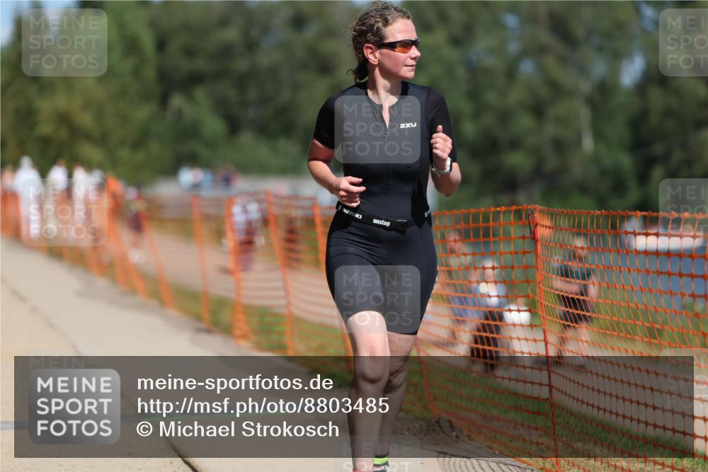 07.09.2025 - 19. Norderstedt Triathlon Michael Strokosch http://msf.ph/oto/8803485 07.09.2025 13:12:52 Laufen 1269 meine-sportfotos.de