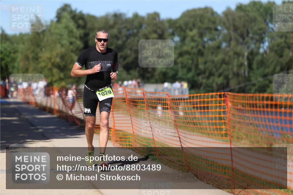 07.09.2025 - 19. Norderstedt Triathlon Michael Strokosch http://msf.ph/oto/8803489 07.09.2025 14:55:48 Laufen 876, 1009, 1026 meine-sportfotos.de