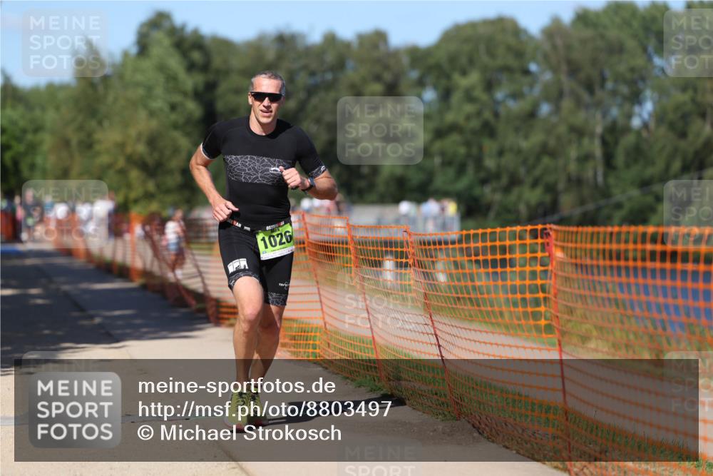 07.09.2025 - 19. Norderstedt Triathlon Michael Strokosch http://msf.ph/oto/8803497 07.09.2025 14:55:48 Laufen 876, 1009, 1026 meine-sportfotos.de