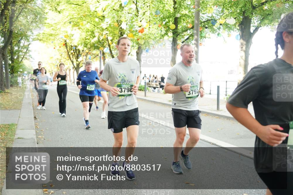 07.09.2025 - BARMER Alsterlauf Yannick Fuchs http://msf.ph/oto/8803517 07.09.2025 11:51:44 Laufen 1170, 1208, 3798, 10, 37970 meine-sportfotos.de
