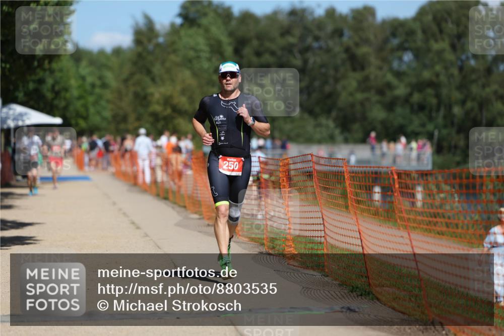 07.09.2025 - 19. Norderstedt Triathlon Michael Strokosch http://msf.ph/oto/8803535 07.09.2025 13:12:59 Laufen 250 meine-sportfotos.de