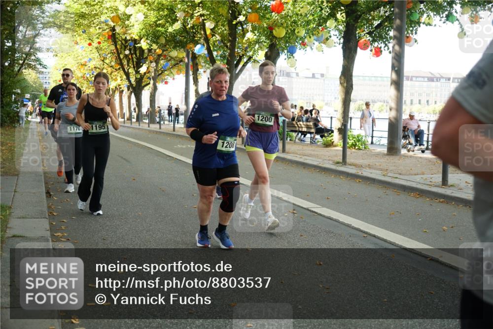 07.09.2025 - BARMER Alsterlauf Yannick Fuchs http://msf.ph/oto/8803537 07.09.2025 11:51:45 Laufen 1170, 1195, 1208, 1200 meine-sportfotos.de