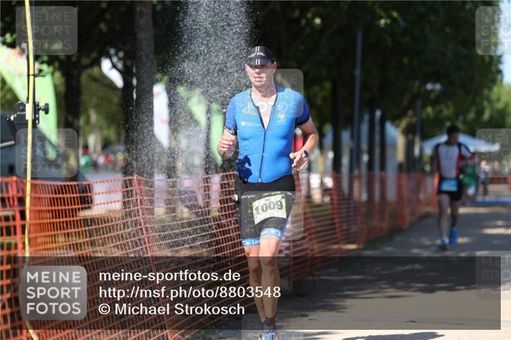 07.09.2025 - 19. Norderstedt Triathlon Michael Strokosch http://msf.ph/oto/8803548 07.09.2025 14:55:53 Laufen 863, 1009, 1026 meine-sportfotos.de