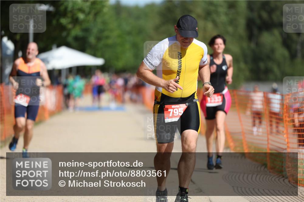 07.09.2025 - 19. Norderstedt Triathlon Michael Strokosch http://msf.ph/oto/8803561 07.09.2025 12:05:11 Laufen 795, 833, 834, 1333 meine-sportfotos.de